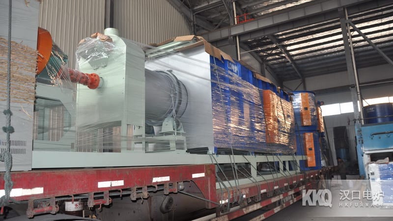 漢口電爐生產的?；⒅樯a線裝車發貨